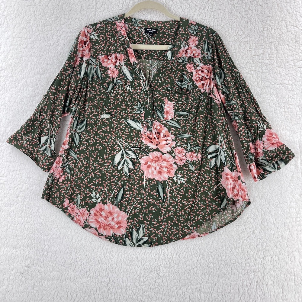 Torrid Green Floral Harper Challis V-Neck Shirt Womens 3/4 Sleeve Size M/L